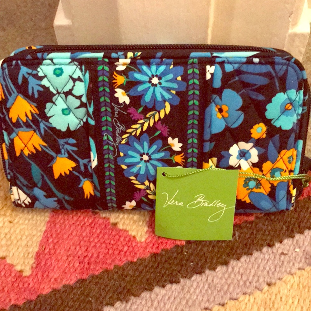 Very Bradley Midnight Blues Accordian Wallet